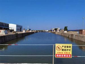 10000噸干式船塢